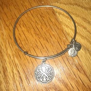 Path of faith charm alex and Ani